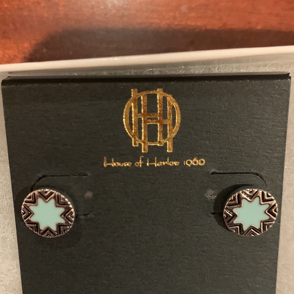 NWT House of Harlow 1960 Pierce Studs Starburst earrings. - Picture 5 of 5